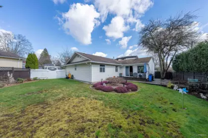 Garden / Landscaping Photo of 17346 60a Avenue, Surrey, BC