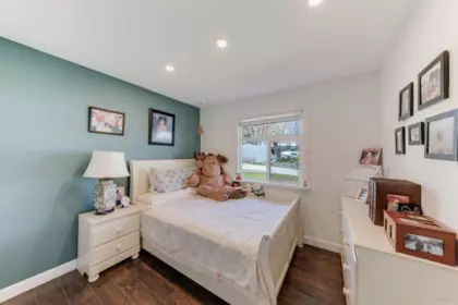 Hallway Photo of 17346 60a Avenue, Surrey, BC