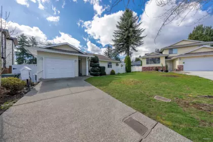 17346 60a Avenue, Surrey, BC, Surrey — Single Family Residence for sale