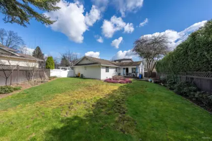 Swimming Pool Photo of 17346 60a Avenue, Surrey, BC