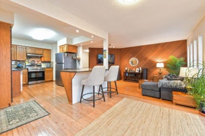 Kitchen Island Photo of 34560 Hurst Crescent, Abbotsford, BC