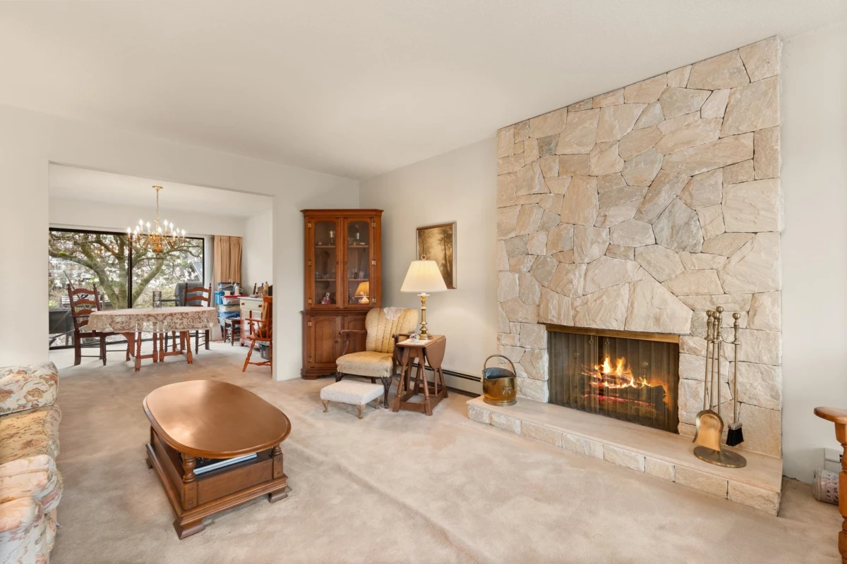 Living Room Photo of 3958 W 29th Avenue, Vancouver, BC