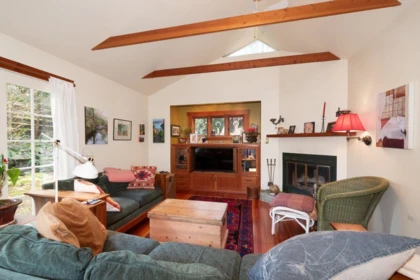 1248 Miller Road, Bowen Island, BC, Bowen Island — Single Family Residence for sale