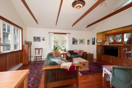 1248 Miller Road, Bowen Island, BC, Bowen Island — Single Family Residence for sale