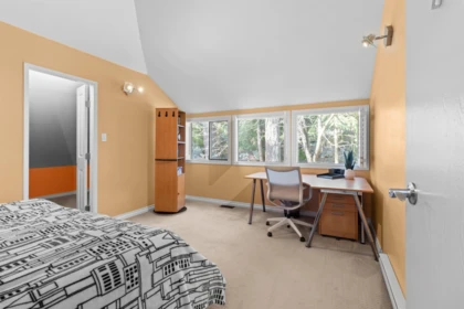 Mudroom Photo of 4635 Caulfeild Drive, West Vancouver, BC