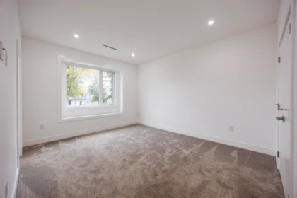 Entry Foyer Photo of 8475 12th Avenue, Burnaby, BC