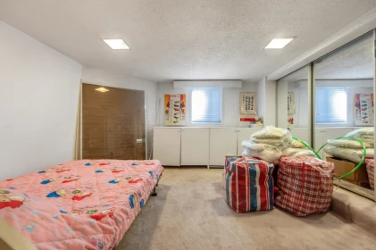 Hallway Photo of 5833 Macdonald Street, Vancouver, BC