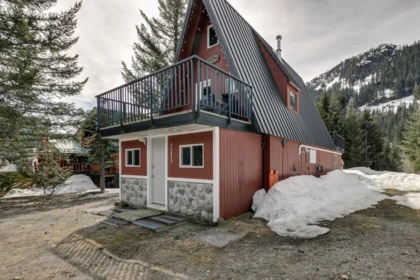 46890 Sakwi Creek Road, Mission, BC, Mission — Single Family Residence for sale