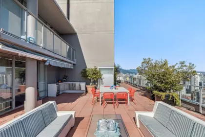 Hot Tub / Spa Photo of 3701 1438 Richards Street, Vancouver, BC