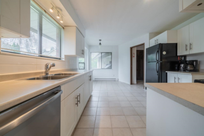 Breakfast Nook Photo of 3540 Baycrest Avenue, Coquitlam, BC