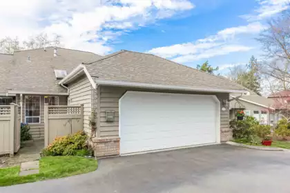 4 21848 50 Avenue, Langley, BC, Langley — Townhouse for sale