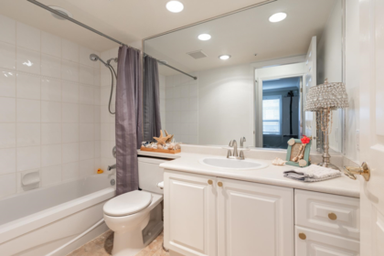 Office / Den Photo of 207 1576 Merklin Street, White Rock, BC