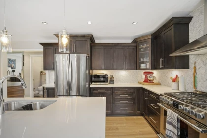 Walk-In Closet Photo of 18897 62a Avenue, Surrey, BC