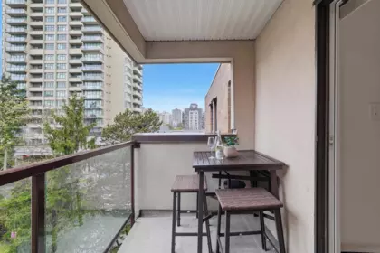 Breakfast Nook Photo of 412 1718 Nelson Street, Vancouver, BC