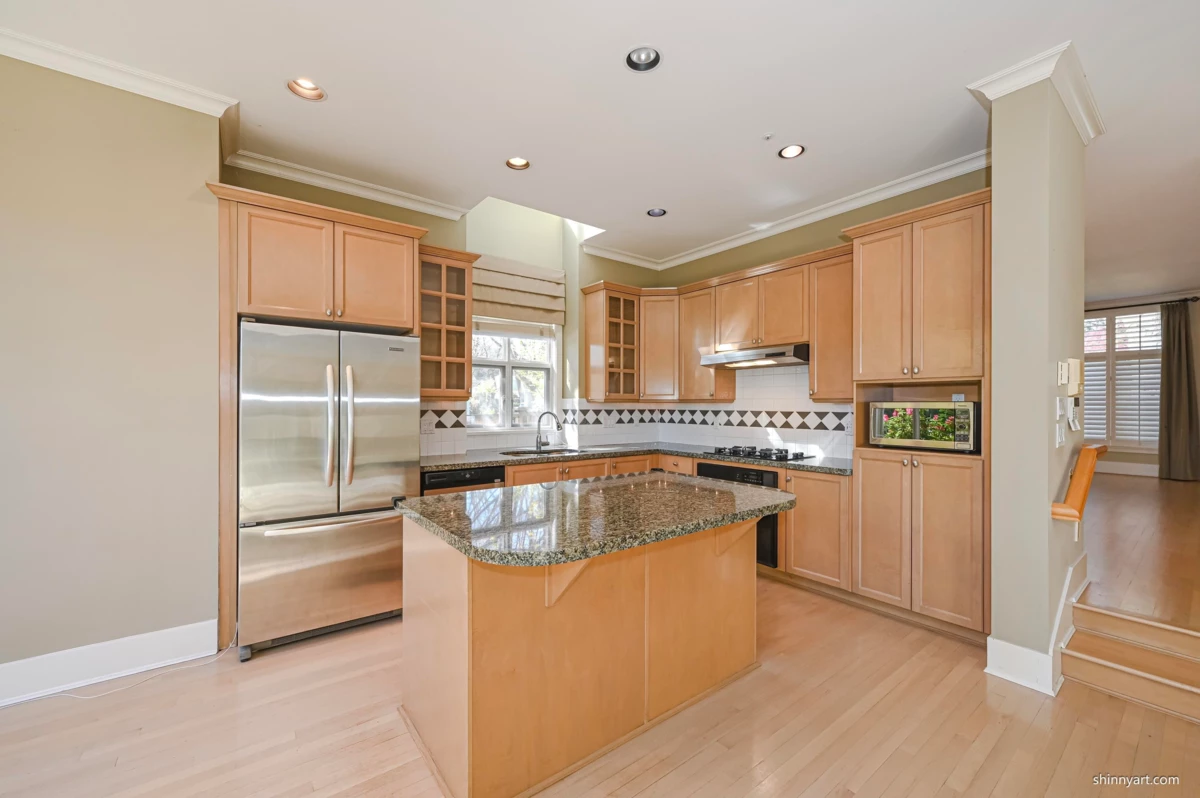 Dining Area Photo of 3998 W 32nd Avenue, Vancouver, BC
