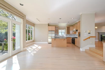 Breakfast Nook Photo of 3998 W 32nd Avenue, Vancouver, BC
