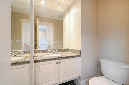 Primary Bathroom Photo of 3998 W 32nd Avenue, Vancouver, BC