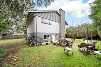 Hot Tub / Spa Photo of 1553 55a Street, Delta, BC