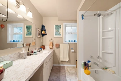 Kitchen Island Photo of 1553 55a Street, Delta, BC