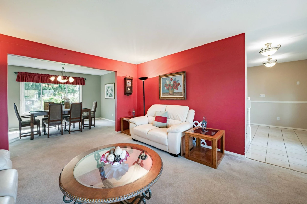 Dining Area Photo of 44722 Cumberland Avenue, Chilliwack, BC