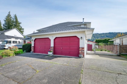 44722 Cumberland Avenue, Chilliwack, BC, Chilliwack — Single Family Residence for sale