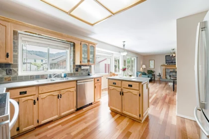 Primary Bedroom Photo of 44722 Cumberland Avenue, Chilliwack, BC