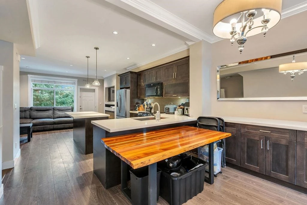 Dining Area Photo of 20 7090 180 Street, Surrey, BC