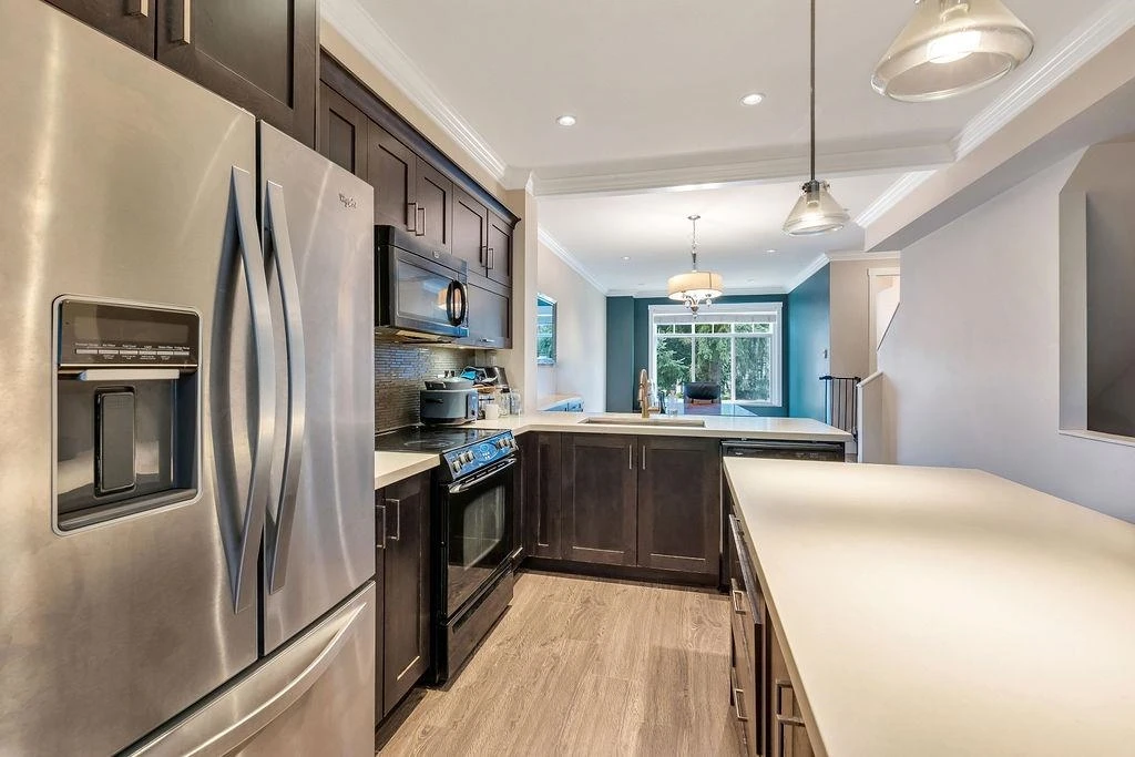 Family Room Photo of 20 7090 180 Street, Surrey, BC