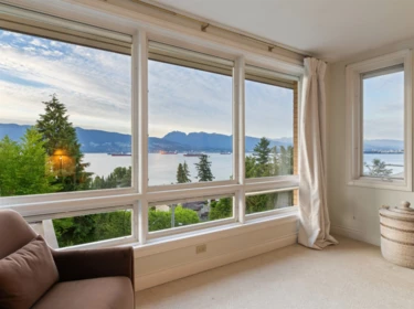 Backyard Photo of 1550 Blanca Street, Vancouver, BC