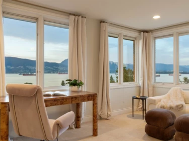 Entry Foyer Photo of 1550 Blanca Street, Vancouver, BC