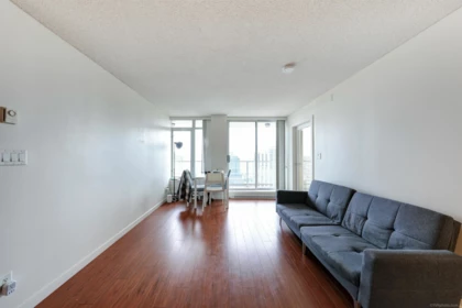 Kitchen Island Photo of 2611 610 Granville Street, Vancouver, BC