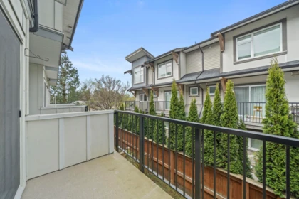 Loft / Bonus Room Photo of 2 4191 No. 4 Road, Richmond, BC