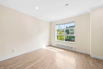 Office / Den Photo of 2 4191 No. 4 Road, Richmond, BC