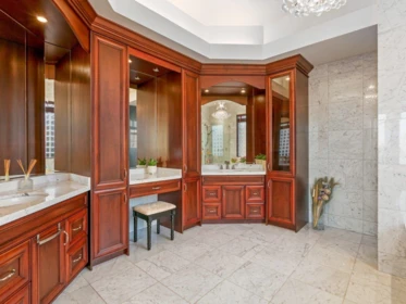 Hallway Photo of 13158 13 Avenue, Surrey, BC