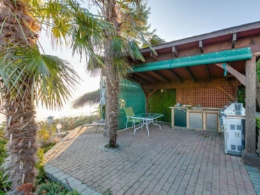 Hot Tub / Spa Photo of 13158 13 Avenue, Surrey, BC