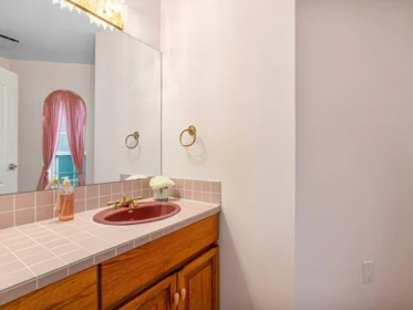 Powder Room Photo of 13158 13 Avenue, Surrey, BC