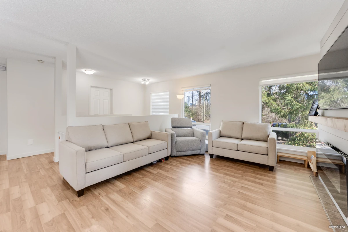 Living Room Photo of 2978 Fleming Avenue, Coquitlam, BC
