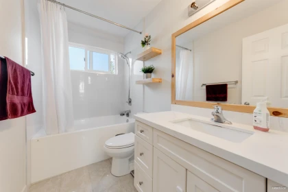 Powder Room Photo of 2978 Fleming Avenue, Coquitlam, BC