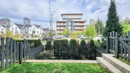 Entry Foyer Photo of 12 20180 84 Avenue, Langley, BC
