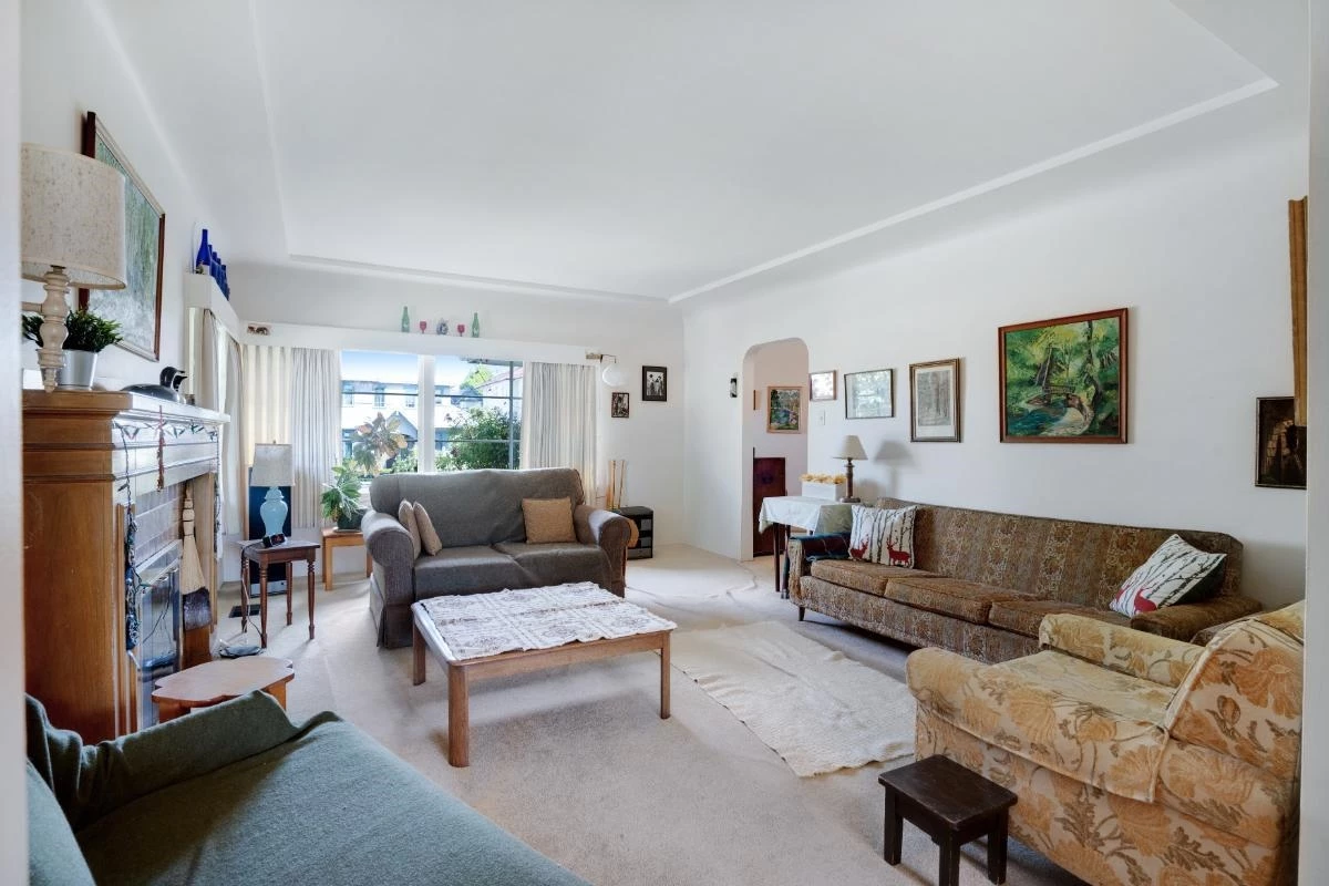 Family Room Photo of 2396 W 18th Avenue, Vancouver, BC
