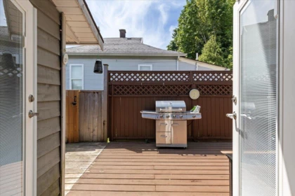 Outdoor Deck Photo of 33345 3rd Avenue, Mission, BC