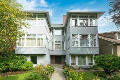 Swimming Pool Photo of 303 1131 W 11th Avenue, Vancouver, BC