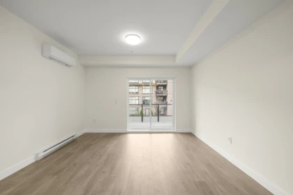 Breakfast Nook Photo of 211 15353 17 Avenue, Surrey, BC