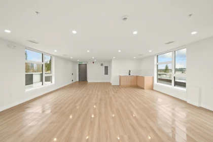 Hallway Photo of 211 15353 17 Avenue, Surrey, BC
