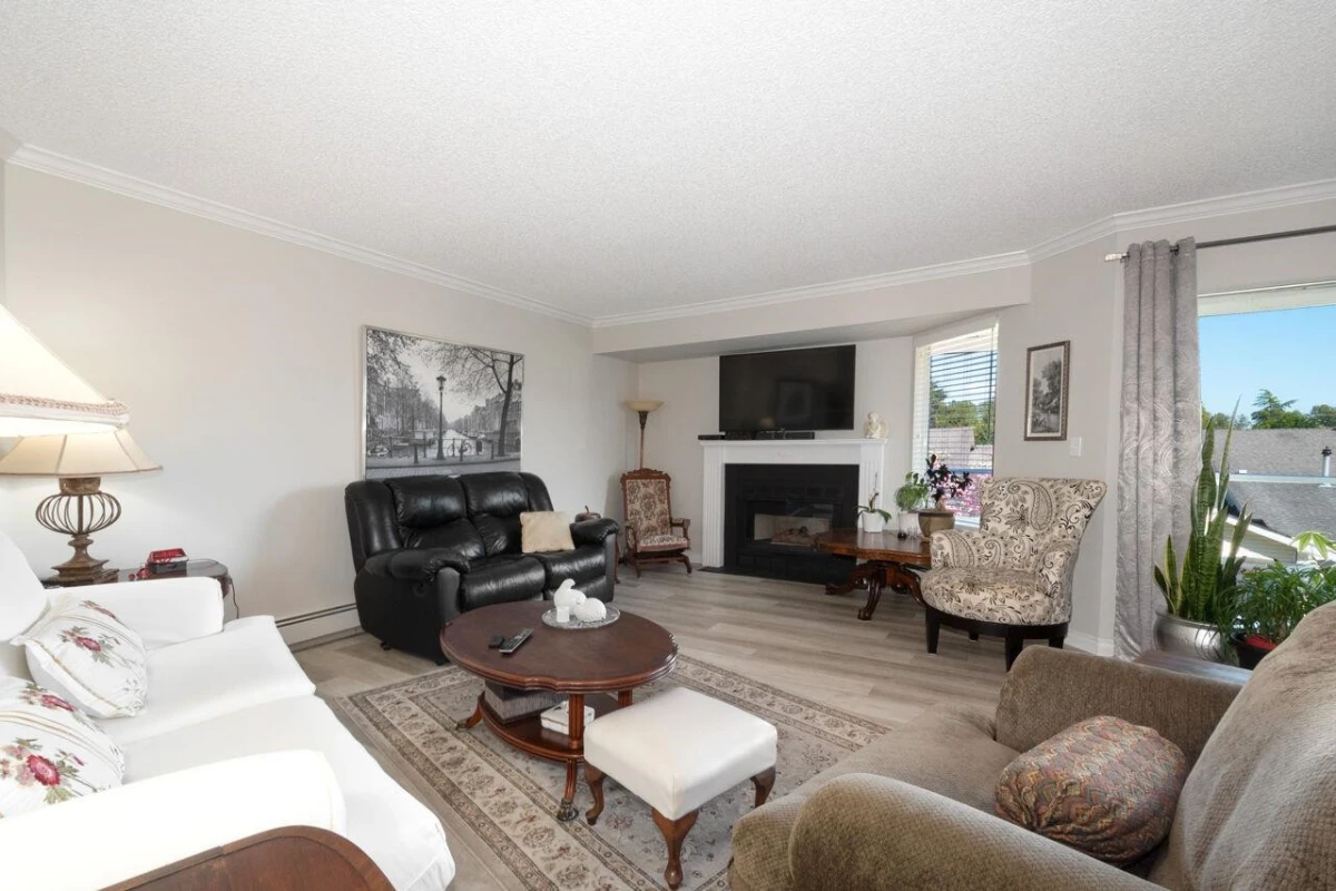 Family Room Photo of 36 1190 Falcon Drive, Coquitlam, BC