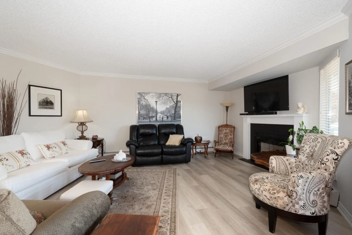 Living Room Photo of 36 1190 Falcon Drive, Coquitlam, BC