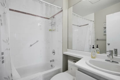 Walk-In Closet Photo of 1607 989 Nelson Street, Vancouver, BC