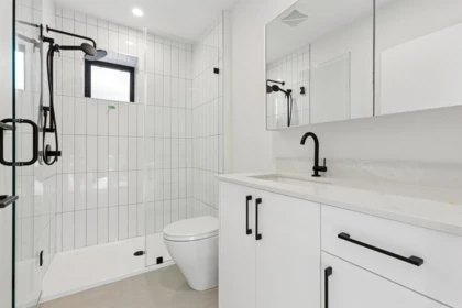 Powder Room Photo of 2130 Qualicum Drive, Vancouver, BC