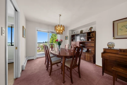 Breakfast Nook Photo of 2895 Glenshiel Drive, Abbotsford, BC