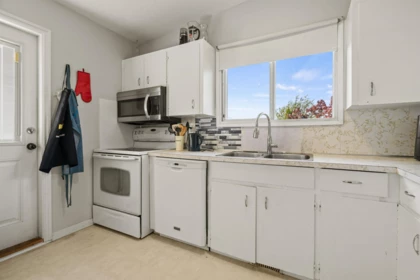 Breakfast Nook Photo of 46637 Andrews Avenue, Chilliwack, BC